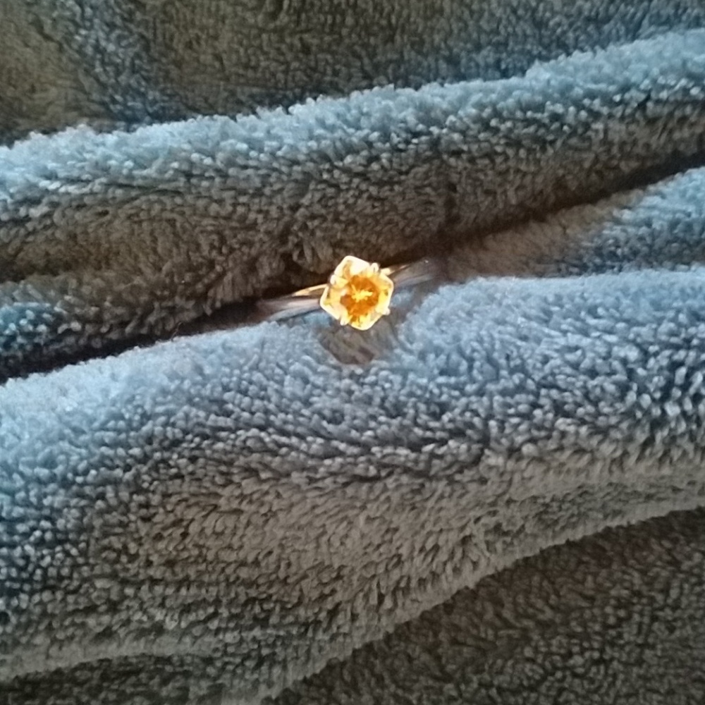 Yellow ring!
